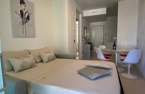 Sea View Embassy Apartment - Foto 19