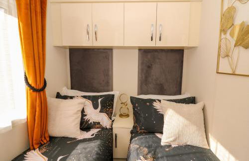 98 The Heron - Photo 18