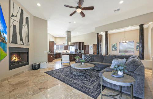 Luxury Estate, Sleeps 24, Sonoran by HomeStakes Stays - Foto 34