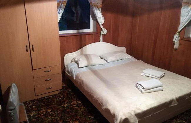 Valensija - Cute Cottage in big Yard - Photo 7