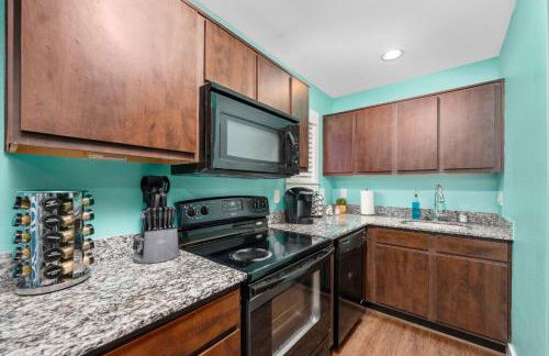 Chic 1BR Stay with King Bed and Free Park - Foto 8