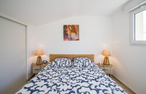 Les Voiles d Azur, Duplex moderne avec vue sur le port et la mer, à 2 minutes des plages - Photo 22