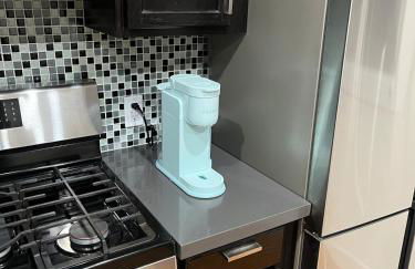 Stunning, Quiet Vista Retreat Minutes from Beach - Foto 6