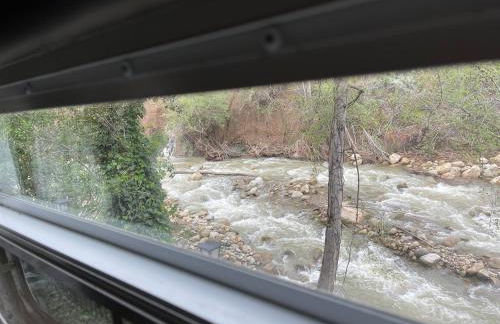 Vintage RV Creekside Nature Retreat near Ojai next to Swim Holes Hike - Foto 38