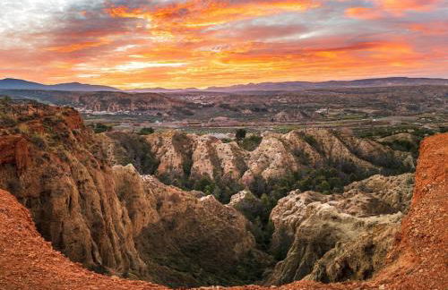 Cueva En El Geoparque de Granada - Foto 29