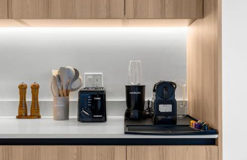 Modern Downtown Miami Condo w Pool and Gym - Foto 16