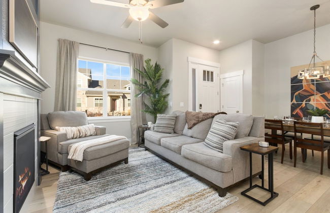 Noco Retreat - King Beds, Fireplace, Scenic Trails - Foto 12