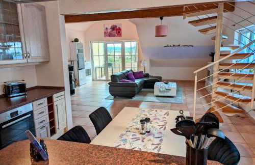 Große Schönheit mit Panoramablick - Foto 3