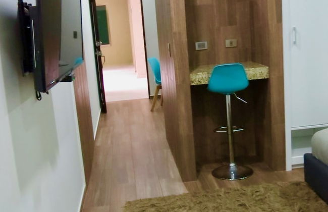 Palmarena Rooms and Residences - Long Stay Comfort with Parking, Sauna, Gym and Pool (Steps from 5th Avenue) - Foto 2