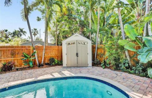 Chic Victoria Park Villa with Heated Pool and Spa - Foto 19