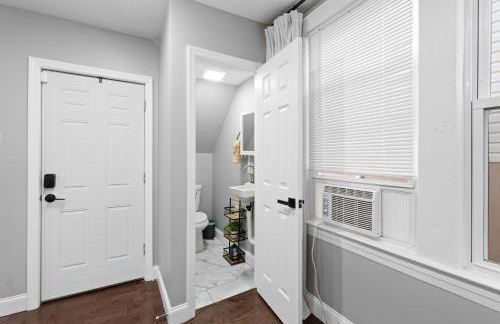 Urban Charm | Near EWR Airport Easy Access to NYC - Foto 20