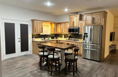 #1 - 5BR 1BA - Unit A - Private Entire Home - WiFi - Foto 16