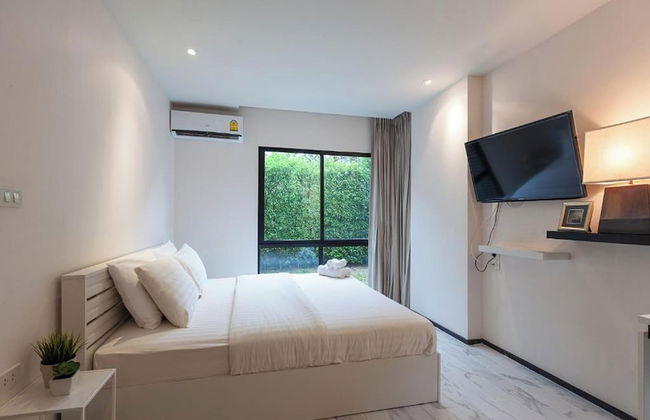 The Title Beach Front - Photo 20