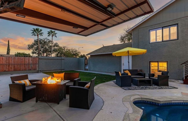 Princess Retreat Private Pool Firepit Sleeps 12 - Photo 35