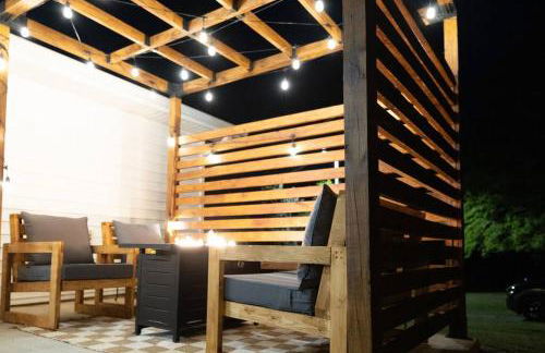 Refreshing Ranch Style Home - Photo 8