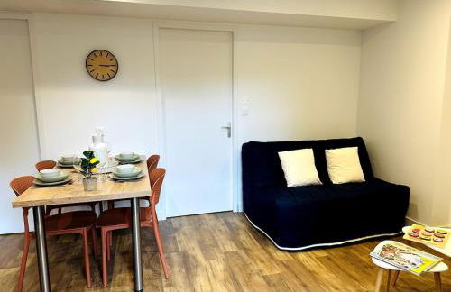 Les Douves - Cité Médiévale de Fougères - Foto 2