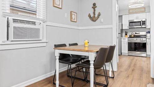 Modern Beach Retreat Sleeps 8 - Big Yard & BBQ - Foto 3