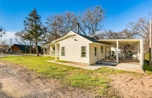Walk to Lake Texoma Kingston Retreat with Deck! - Foto 25