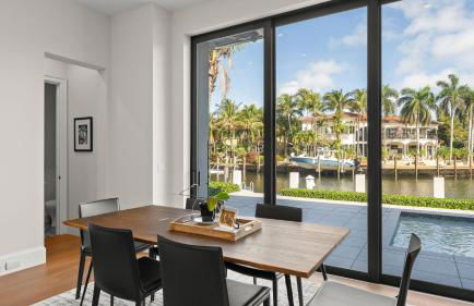 Waterfront Luxury Estate with Private Dock Lighthouse Point - Foto 21