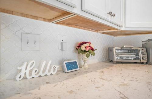 Newly Renovated Cottage 5 mins from Beach! - Foto 11