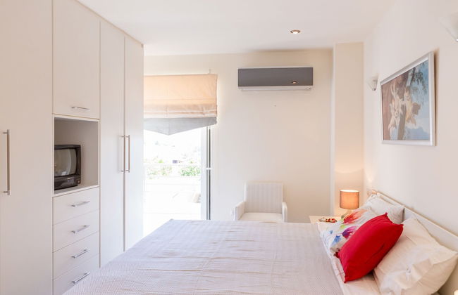 Bright & Spacious two-floor Family Garden Home - Foto 12