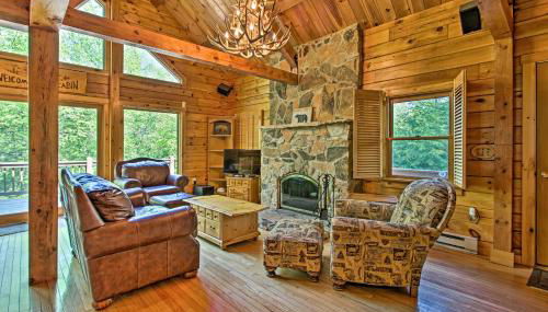 Fire Pit and Hot Tub Poconos Family Cabin! - Foto 3
