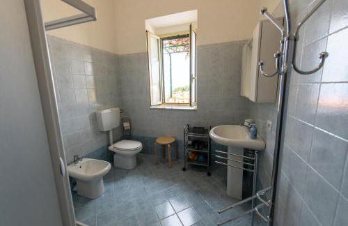 "Il Segreto" Vista Panoramica sulle Isole Eolie con Piscina, palestra e WiFi - Photo 5