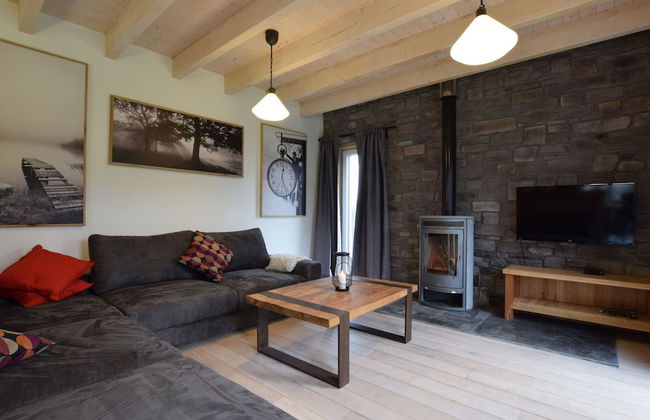 Grandeur Villa with Sauna & Hot Tub in Durbuy - Photo 17