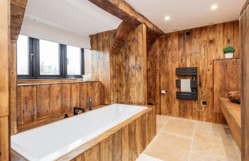 Period Luxury Converted Barn Windsor/Maidenhead - Perfect for family groups - Foto 78