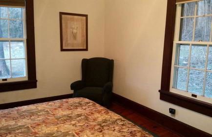 Inviting Cottage Rental on a Private Farm in Rileyville, Virginia - Photo 14