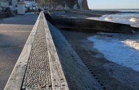 Beautiful beachfront apartment, 180d sea and cliff view - Foto 38