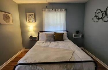 Cozy house near Lake Erie, 10 minutes to Downtown. - Foto 10