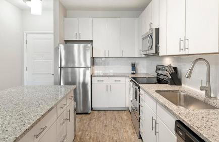 Landing Incredible 2BD Pool Clubhouse - Foto 39