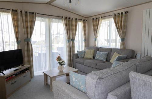 Hiba Luxury Lodge At Parkdean Cayton Bay Holiday Park - Foto 3