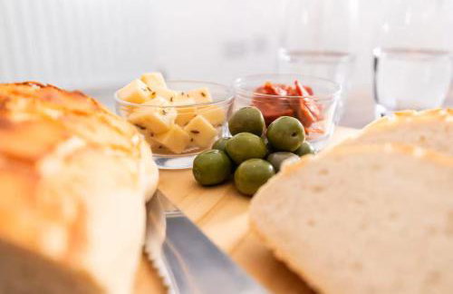 DiscountsContractorsWIFIFree ParkingSmart TV - Foto 14