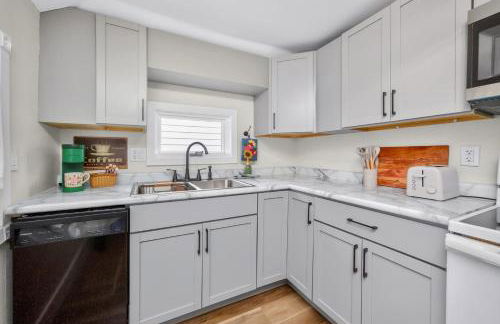 Prime Ames Location 2BR 1BA Near ISU - Foto 17