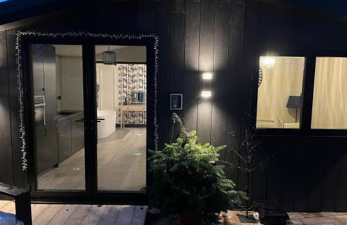 Caban Y Tan Ffawydd Luxury couples retreat with private Wood Fired Hot Tub - Foto 35