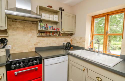 Byrdir Cottage - Photo 11