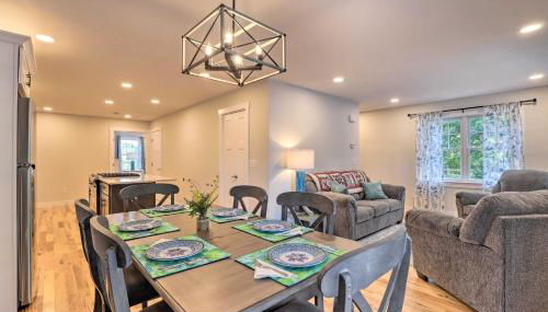 Sun-Dappled Retreat - Walk to Wickaboag Lake! - Foto 2