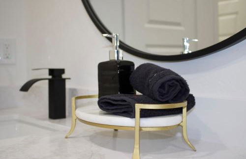 New SW Inspired Home, 9 Guests, Tesla Ready, Pet Friendly - Foto 9