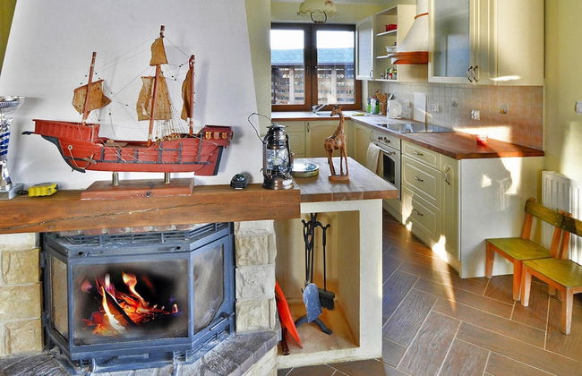 Holiday House by the Lake With a Fireplace - Photo 29