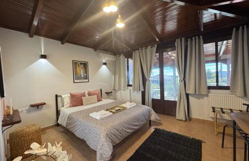 Takis' Attic - Foto 1