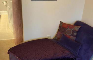 First Class Treatment Luxurious end unit Patio Pool Restaurant Bar on premises Steps away from Everything else! Spacious Condo Stocked with all You Need! - Foto 35