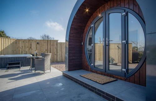 Bracken Burrows - 1 Bedroom Pod - New Hedges - Photo 20