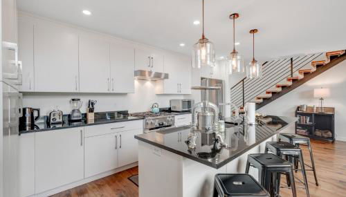 Downtown Delight - Photo 4