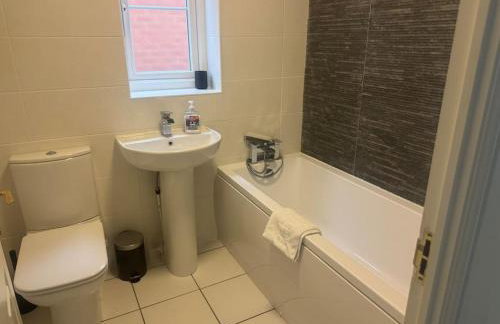 Detached 4 Bed Family Home - Foto 4