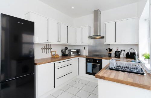 Ty Gwladus a Einion by Wales Escapes - Photo 7