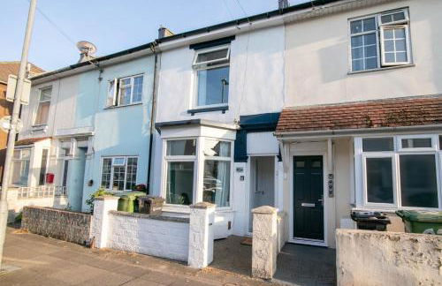 3 bed Modern Home, Vibrant & Stylish, Sleep upto 7 - Foto 29