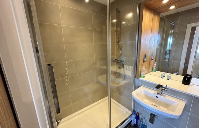 Condo Apartment With Workspace - Foto 29