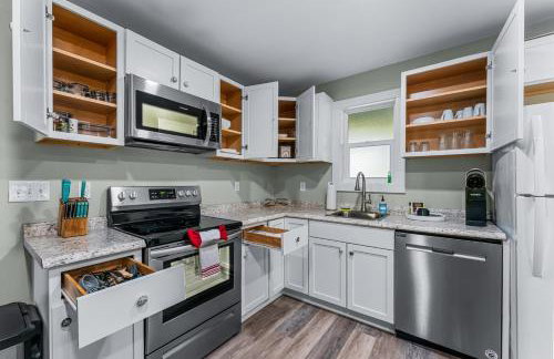 Waterfront Pool Hot Tub Private Pier Guest Bungalow - Foto 22